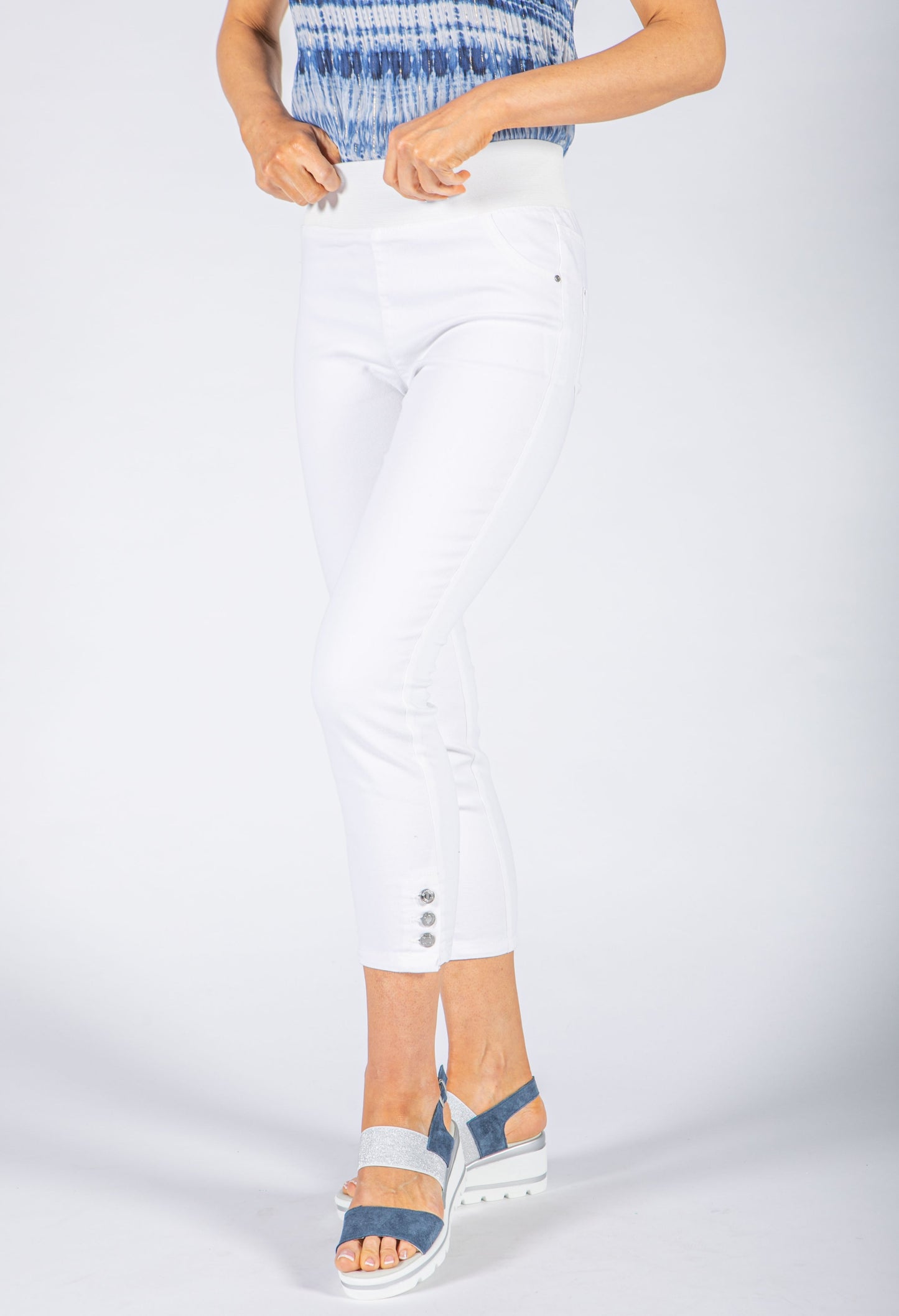 Cropped Trouser with Button Detail