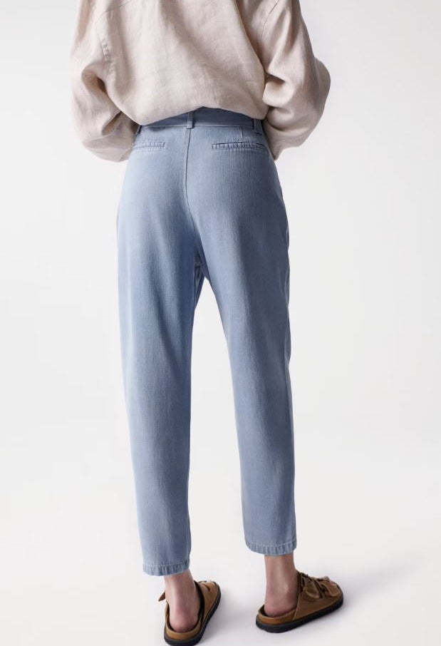 Light Denim trousers with Belt