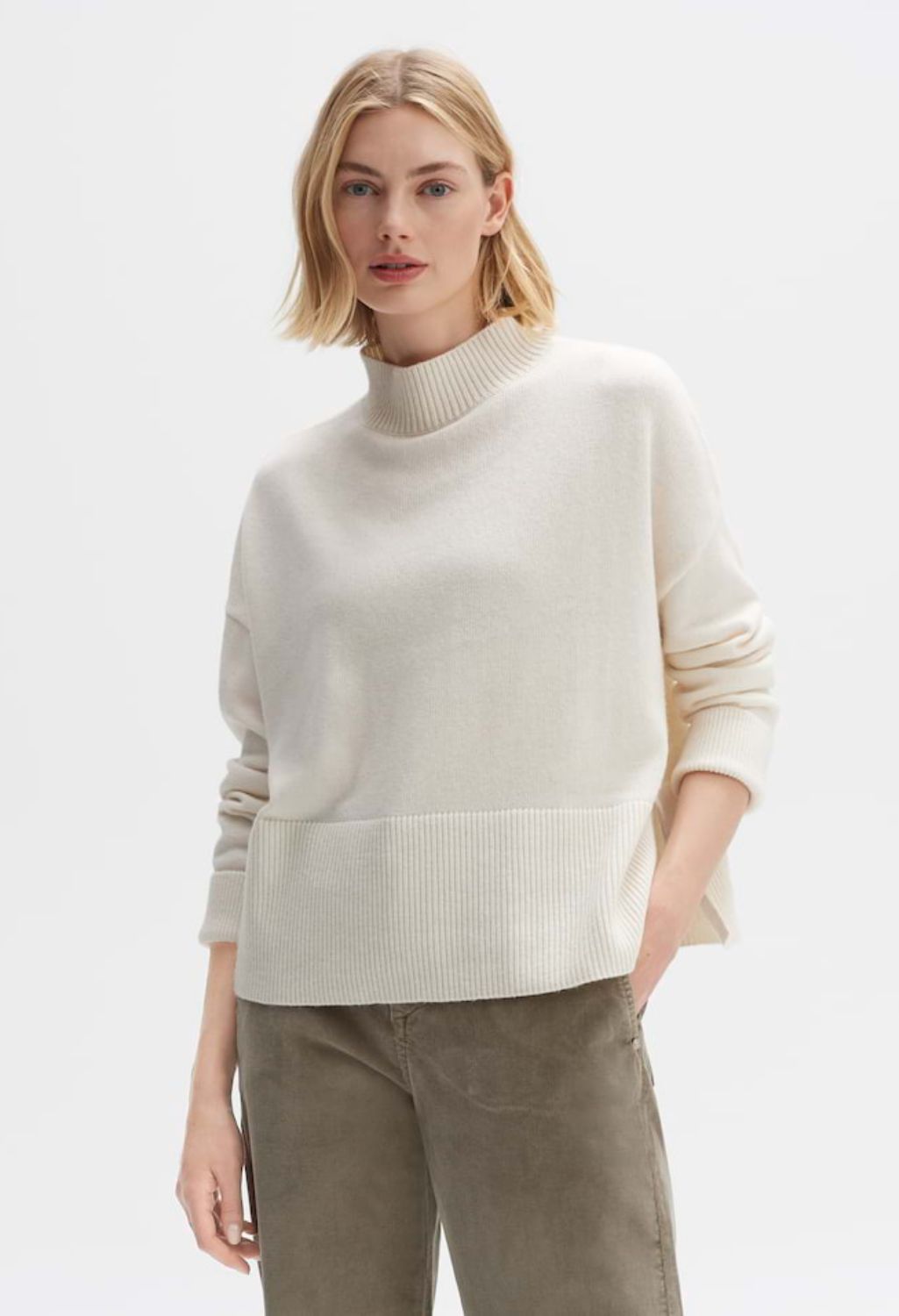 Pimobi High Neck Knit Jumper