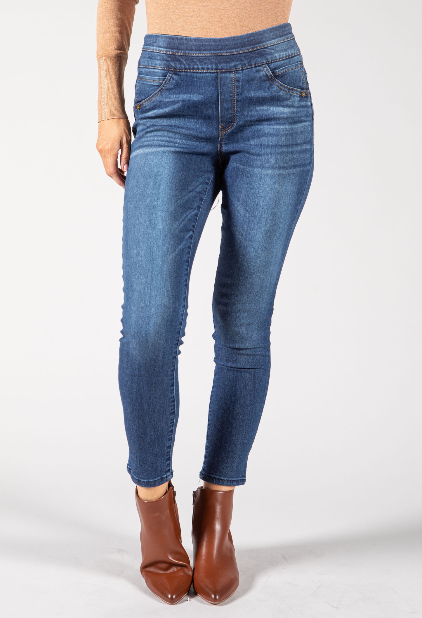 Pull On Glider Ankle Length Jean from LA