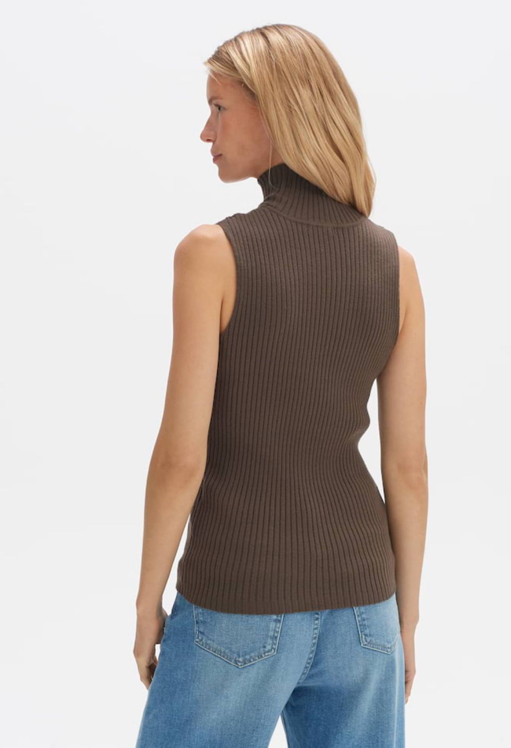 Paleyla High Neck Ribbed Sleeveless Top