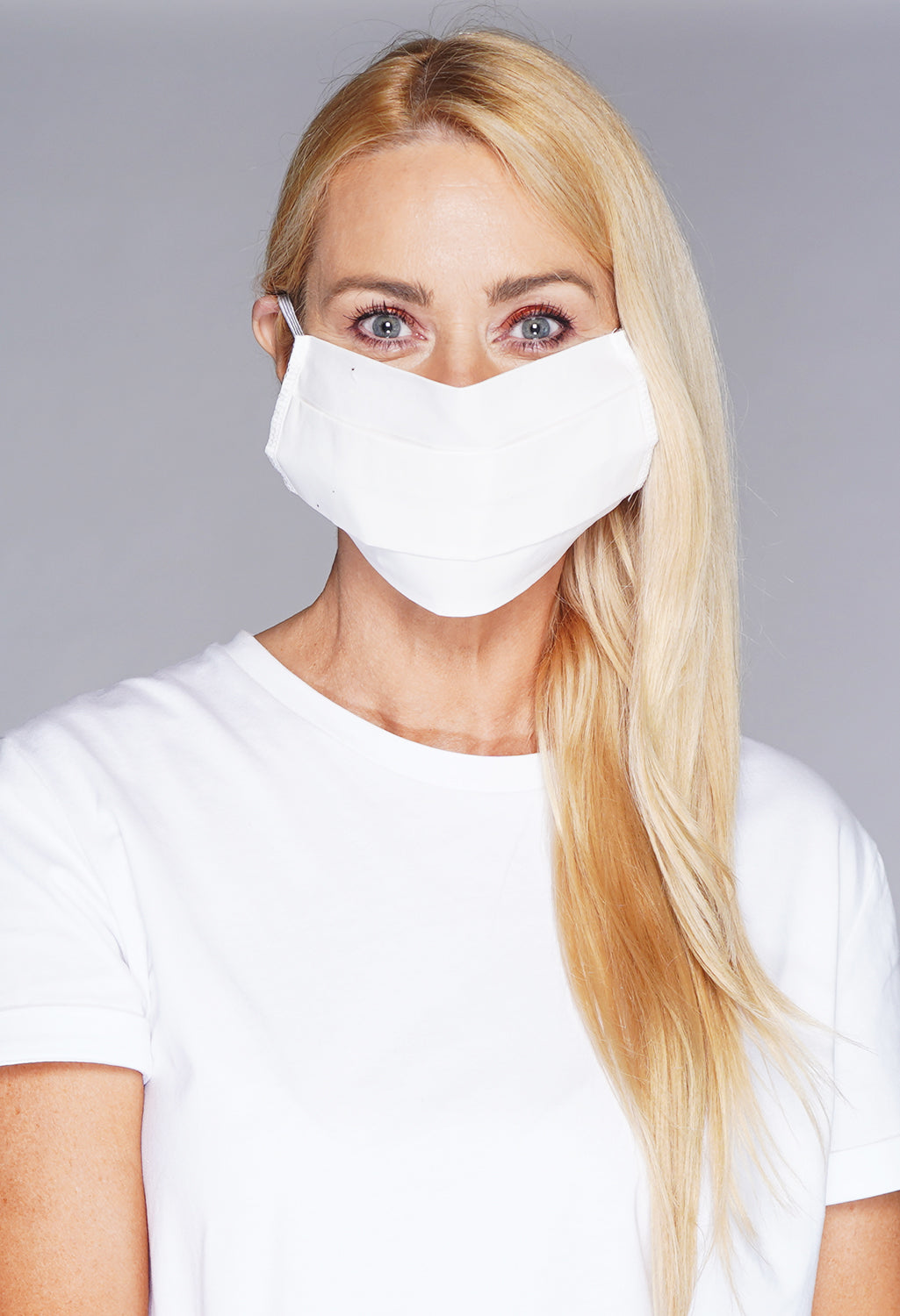 plain textile mask off white