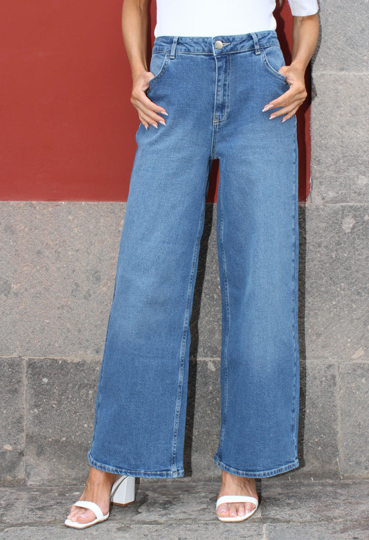 Balmango Relaxed Straight Leg Jean