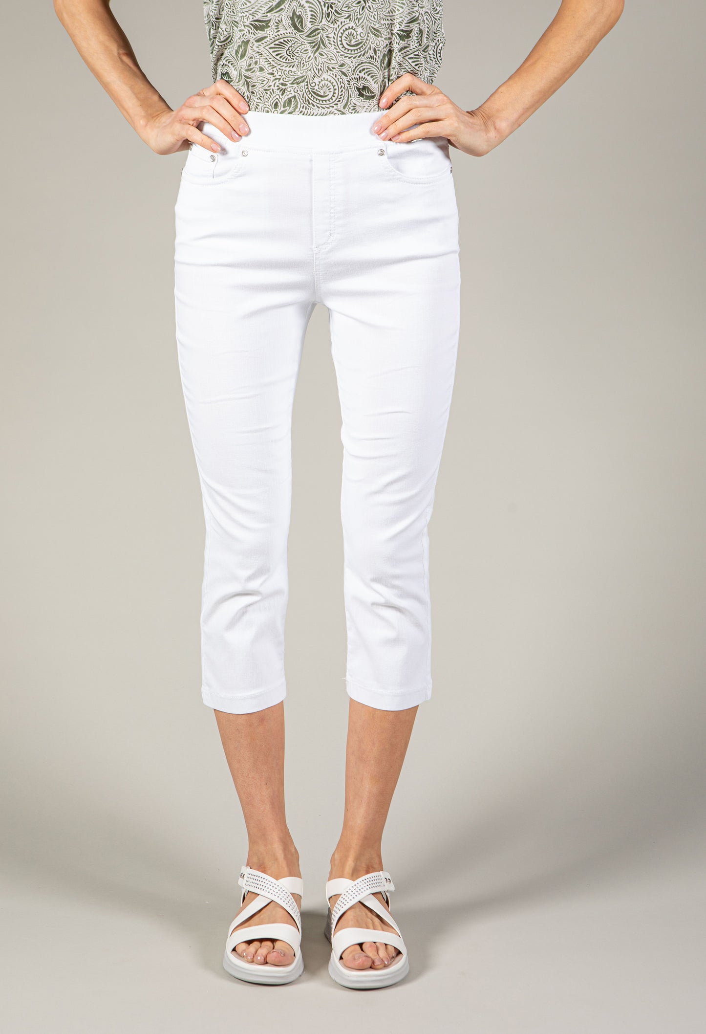 Jump-In 3/4 Length Jeans