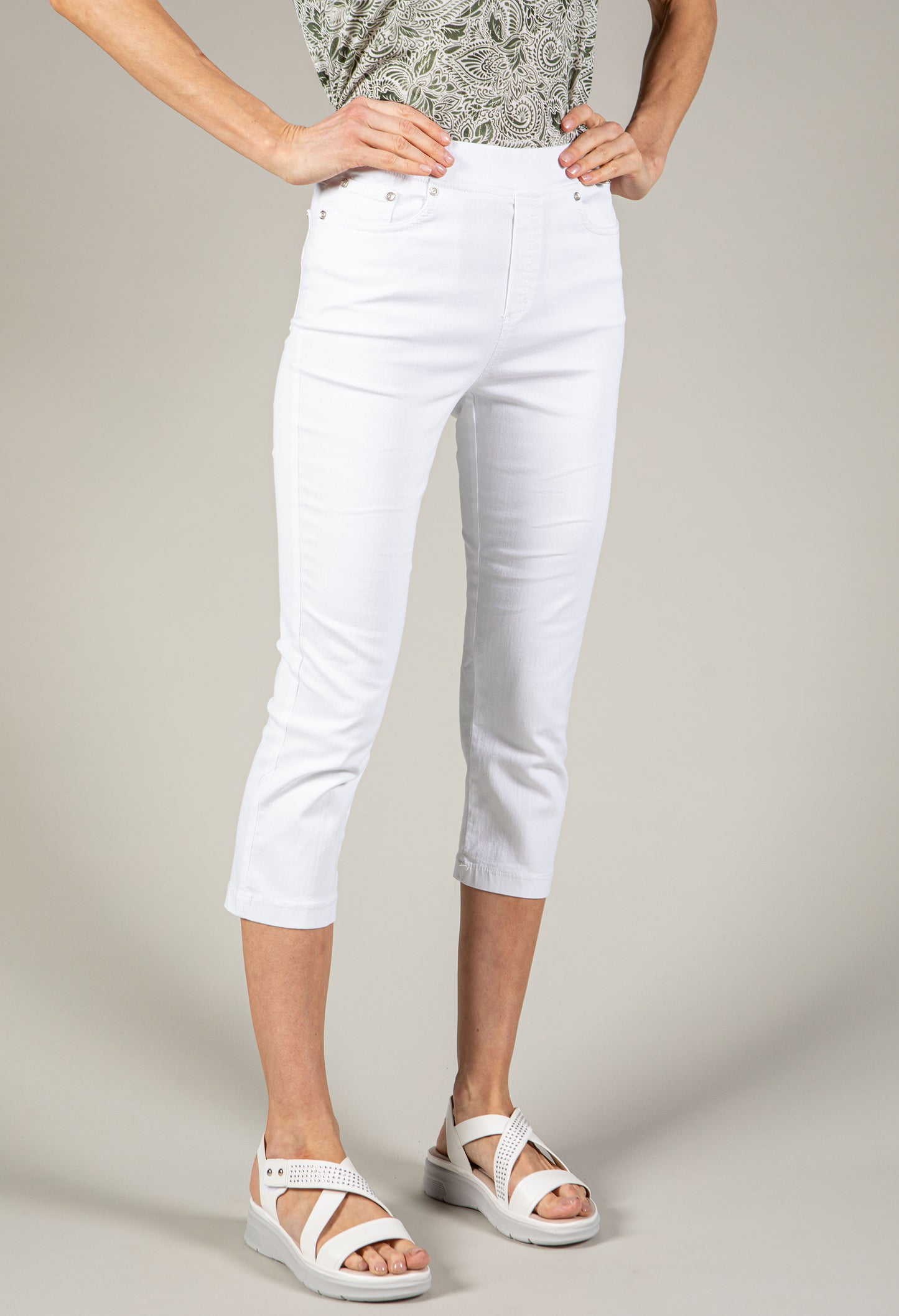 Jump-In 3/4 Length Jeans