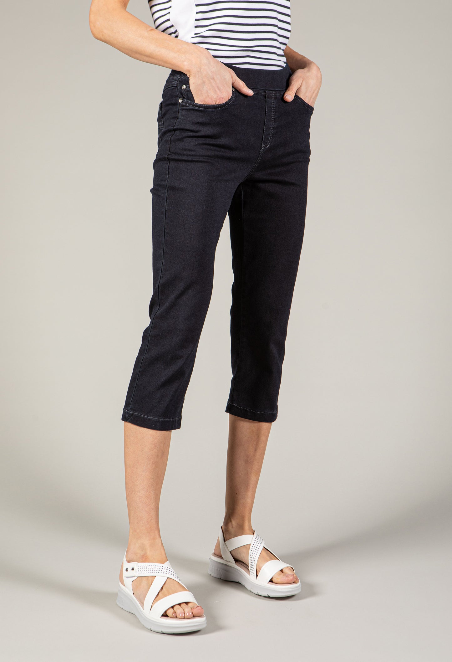 Jump-In 3/4 Length Jeans