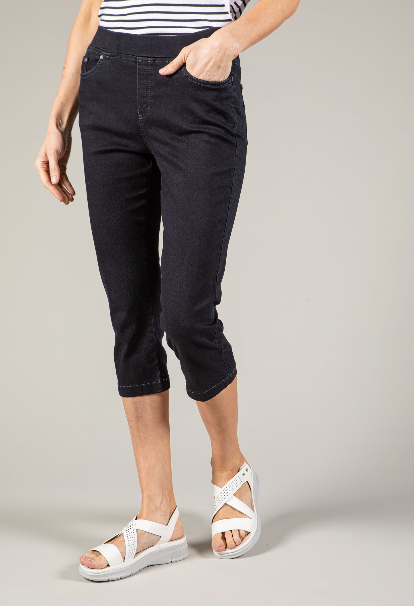 Jump-In 3/4 Length Jeans