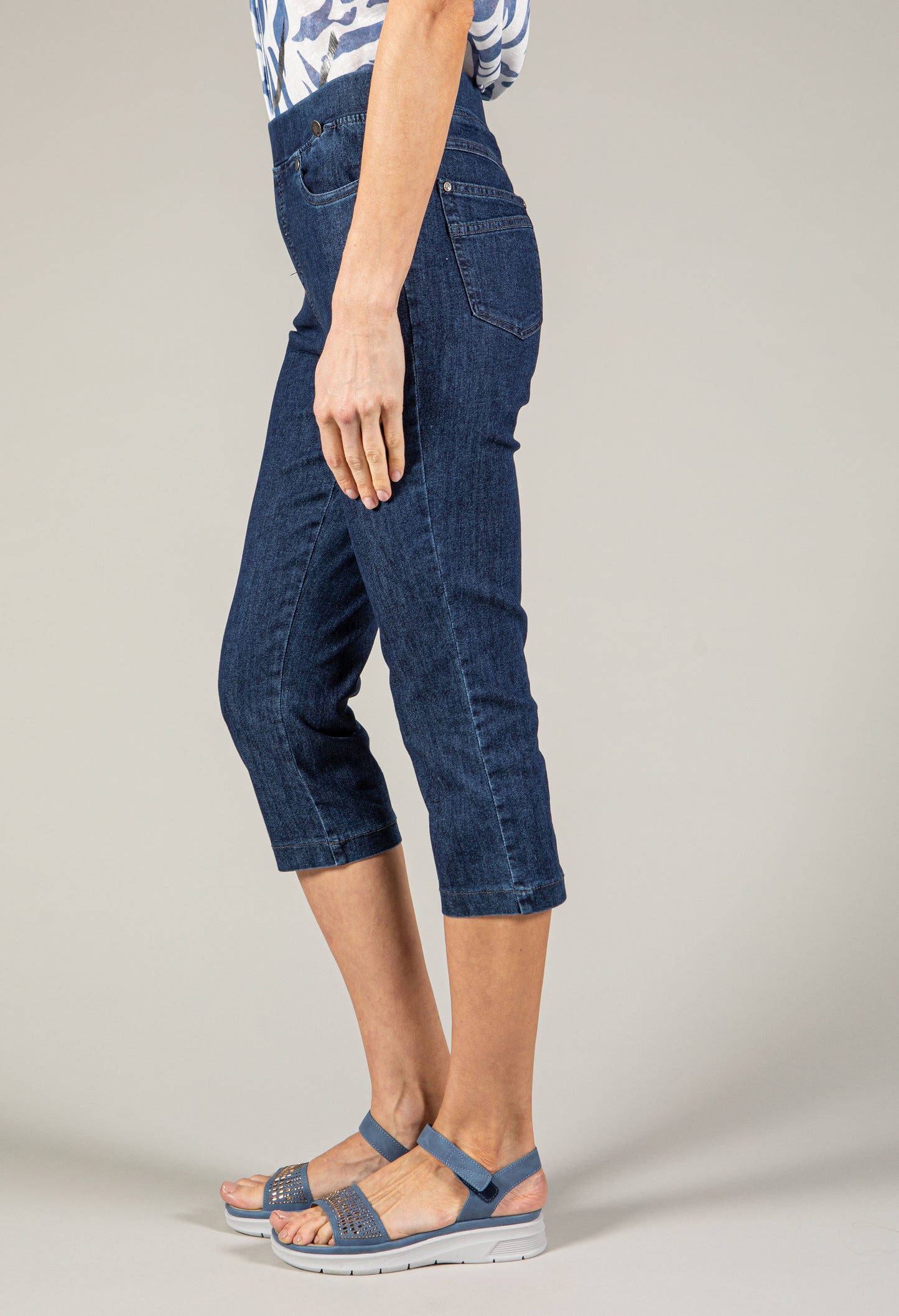 Jump-In 3/4 Length Jeans