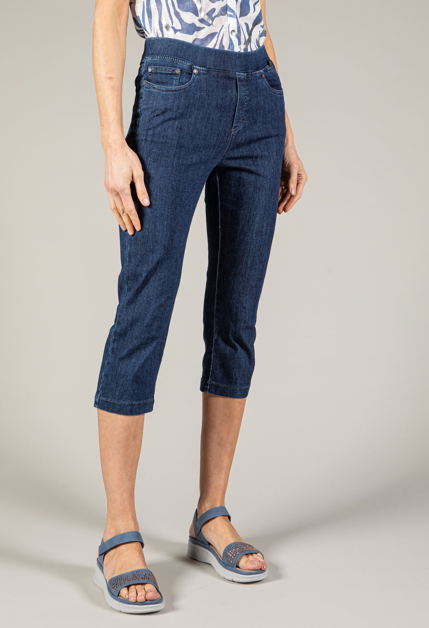 Jump-In 3/4 Length Jeans