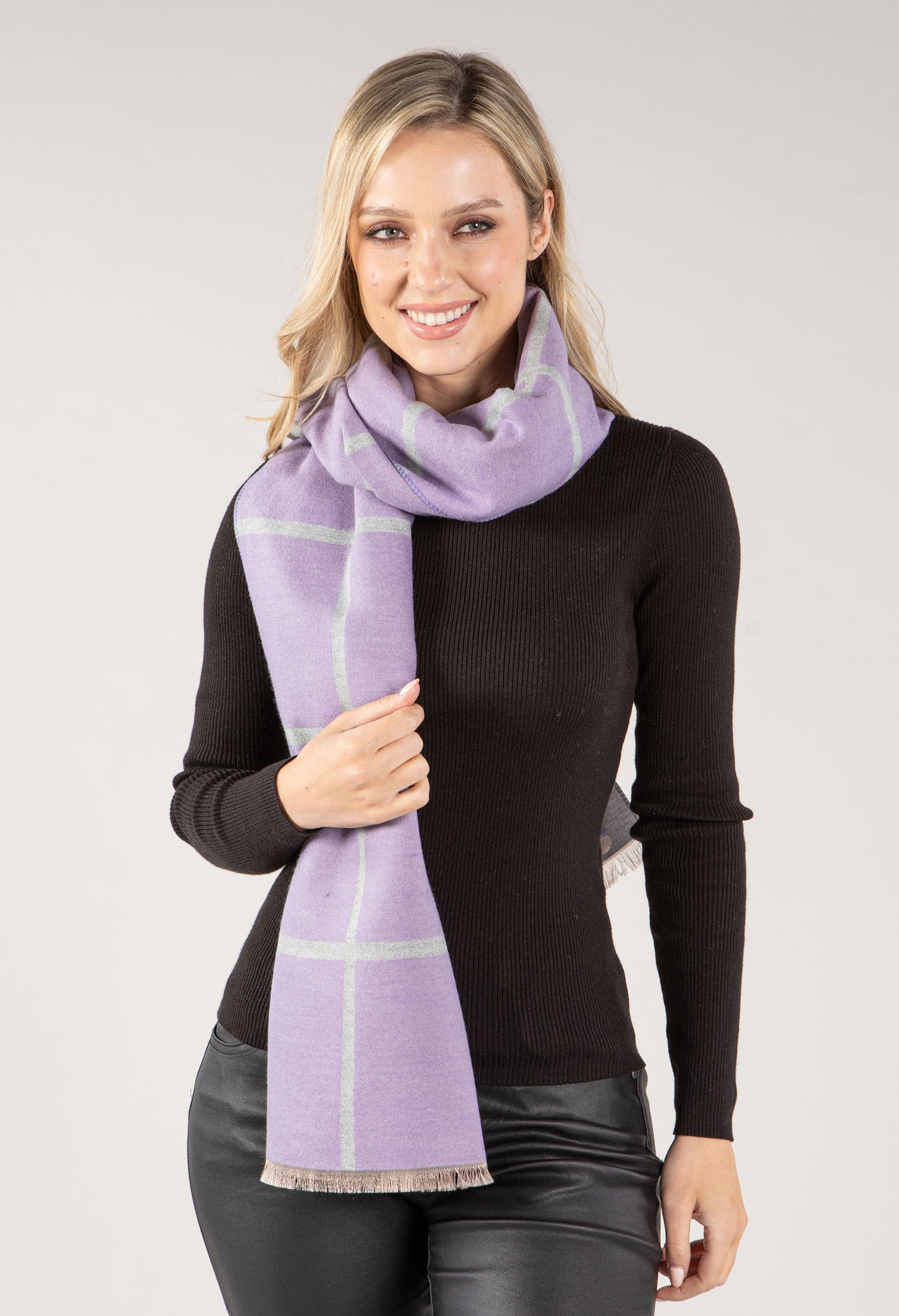 Contrast Check Scarf