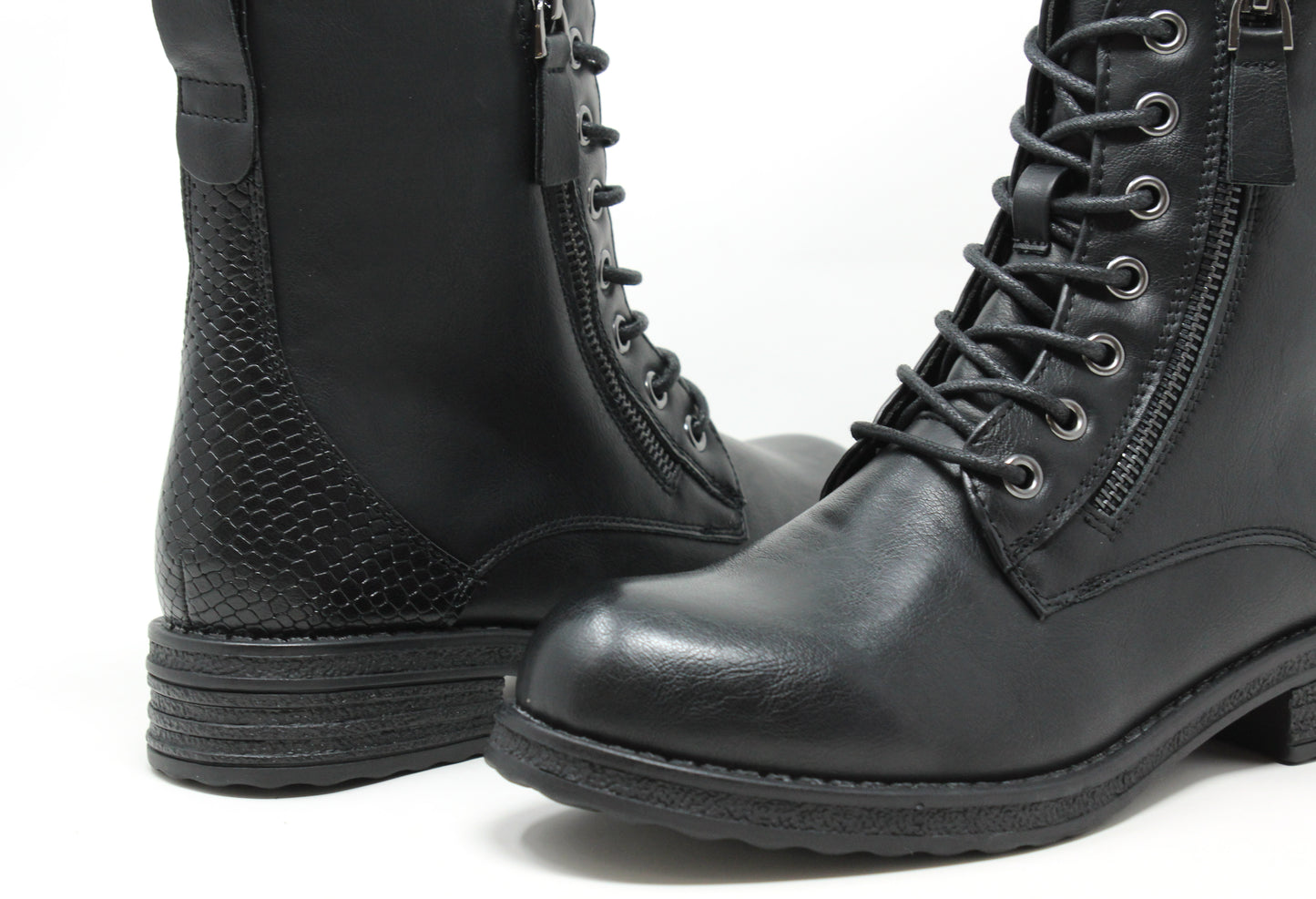 7 Eyelet Combat Boot