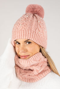 Chunky Knit Hat and Cowl Set