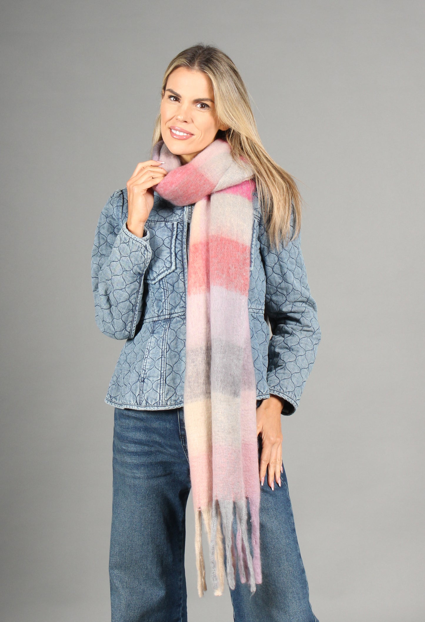 Super Soft Tassel End Check Scarf