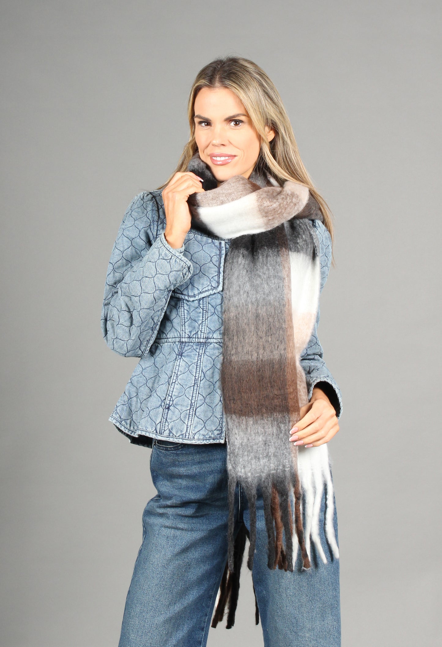 Super Soft Tassel End Check Scarf