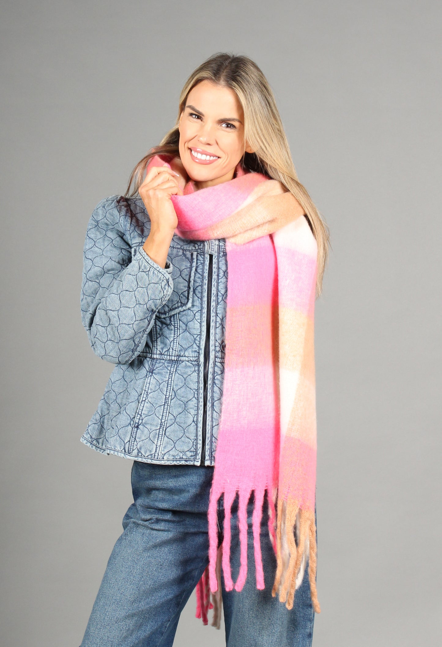 Super Soft Tassel End Check Scarf