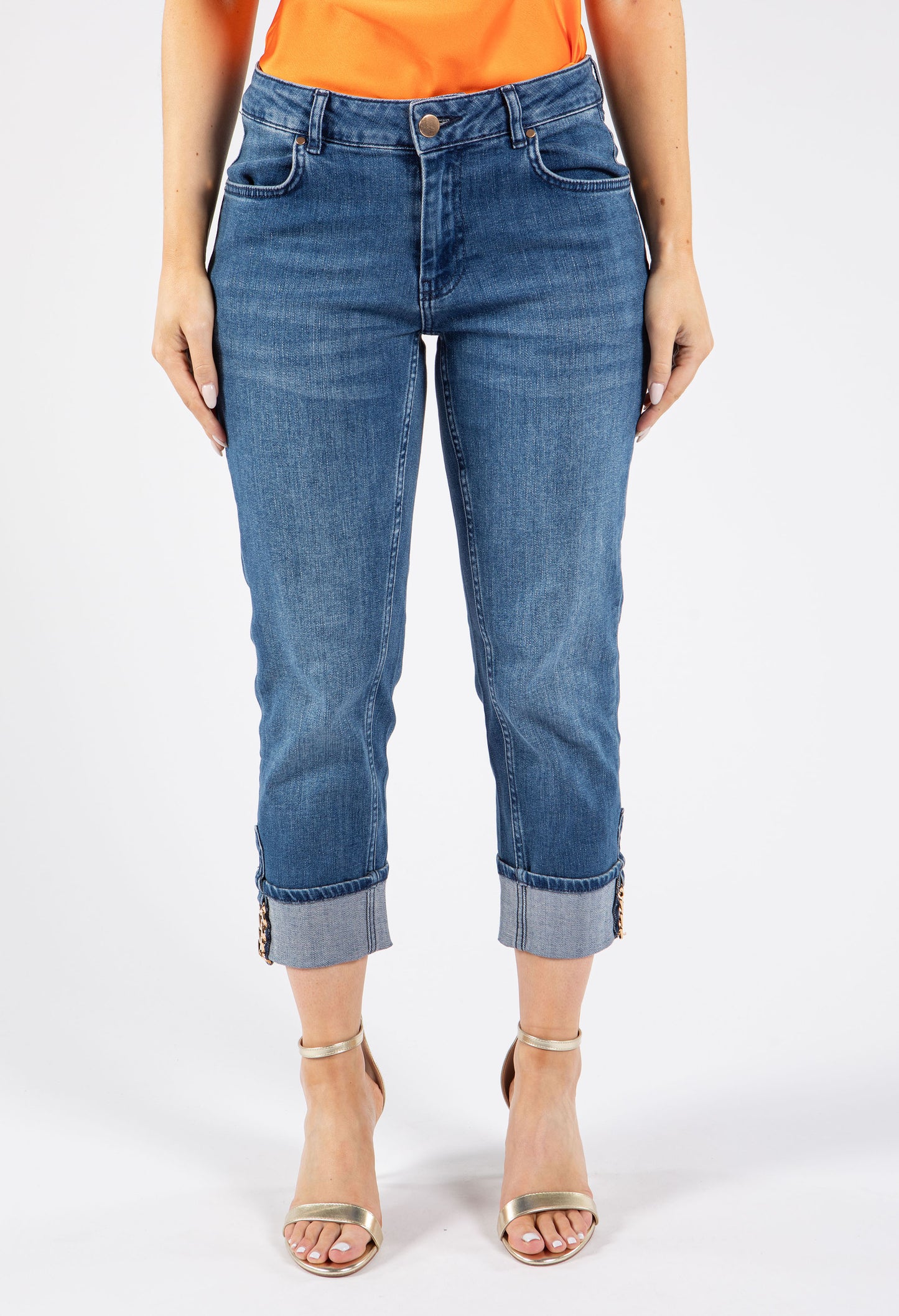 Fara Chain Detail Cropped Tapered Jeans