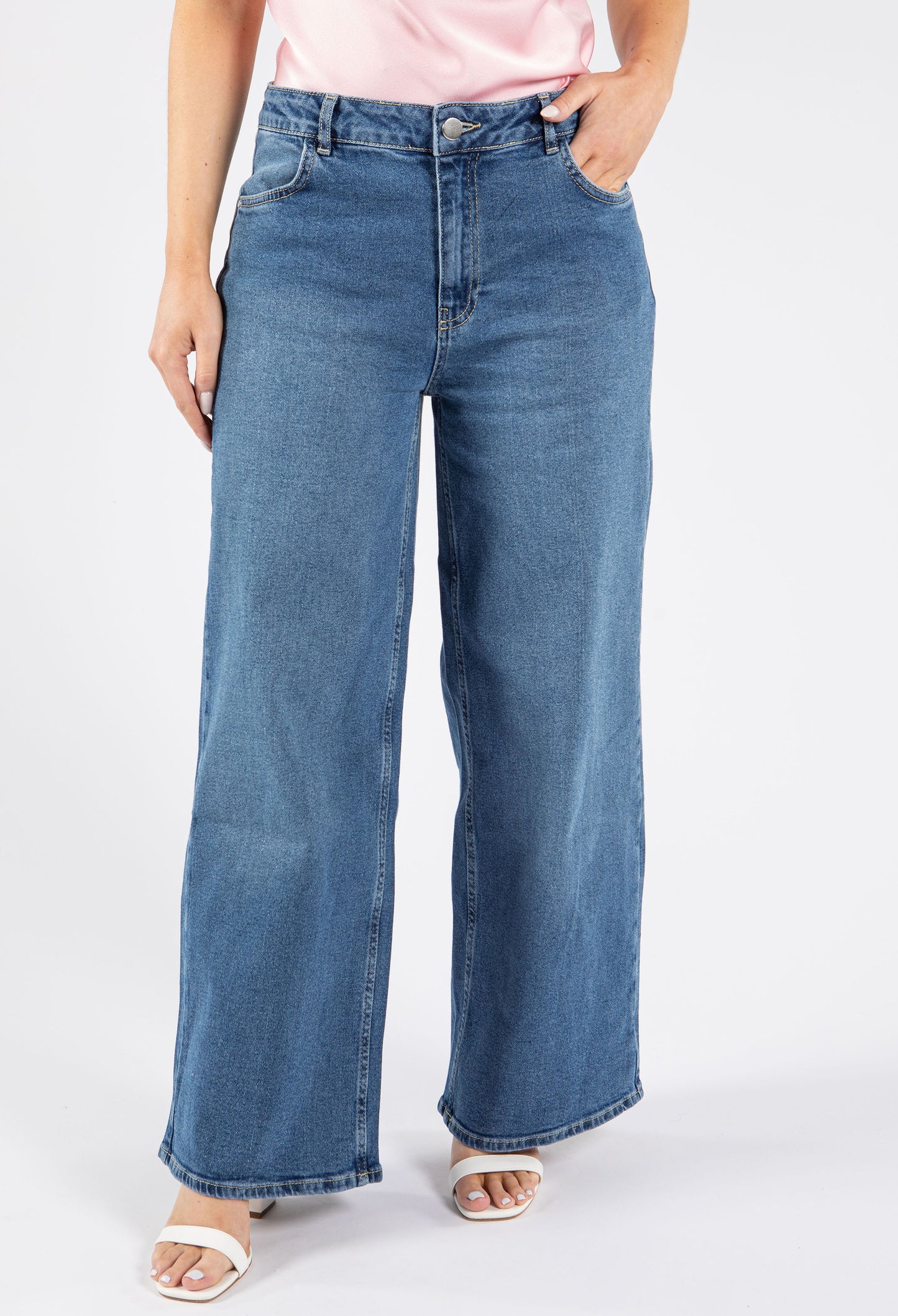 Balmango Relaxed Straight Leg Jean