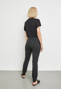 Slim Fit Simple 7/8-Length Trousers