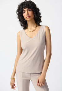 V-NECK SLEEVELESS TOP