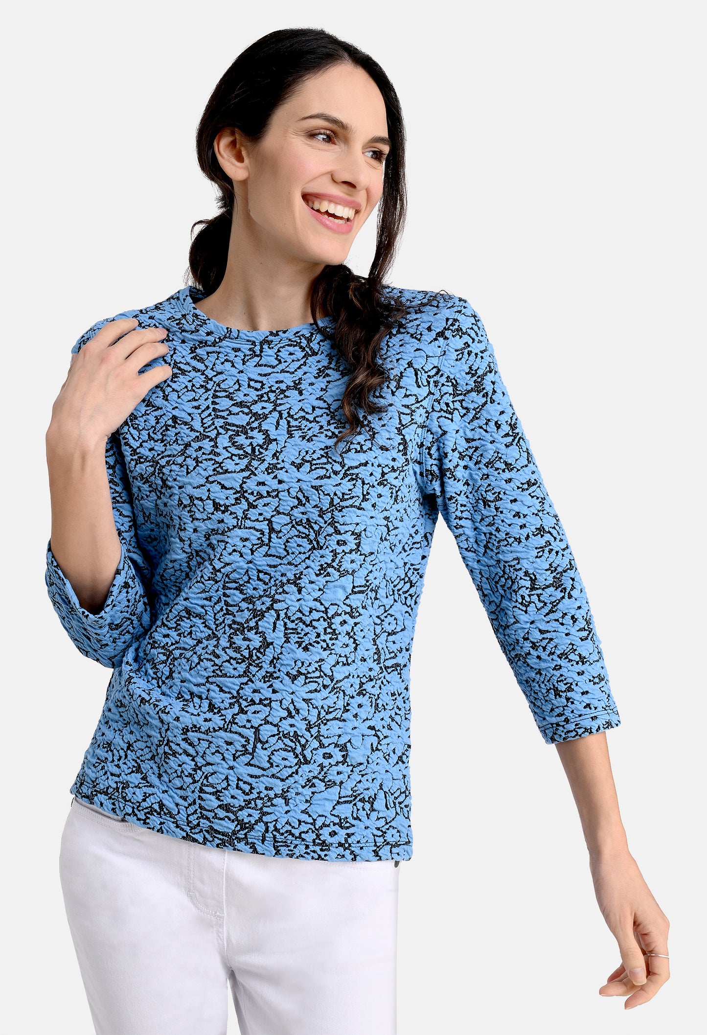 Shirt with jacquard flower pattern