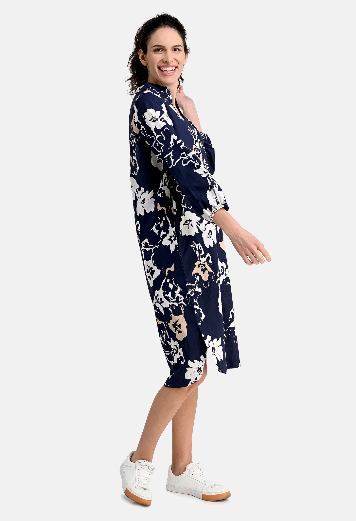 Dress with flower print