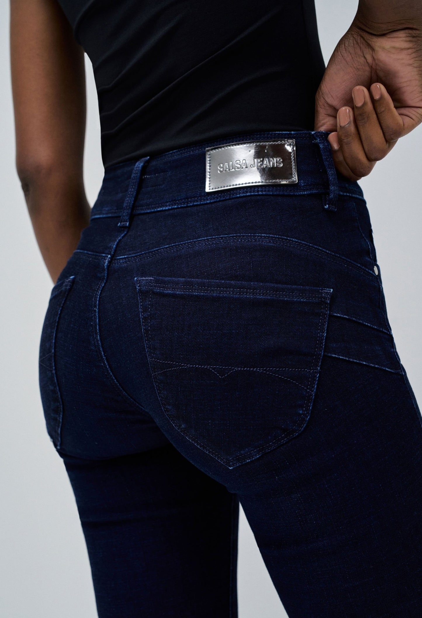 JEANS SECRET PUSH IN STRAIGHT