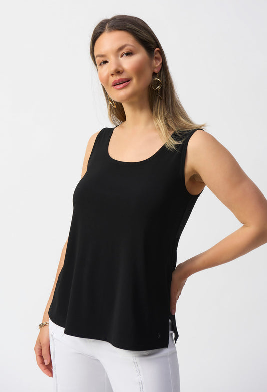 Sleeveless Scoop Neck Pullover