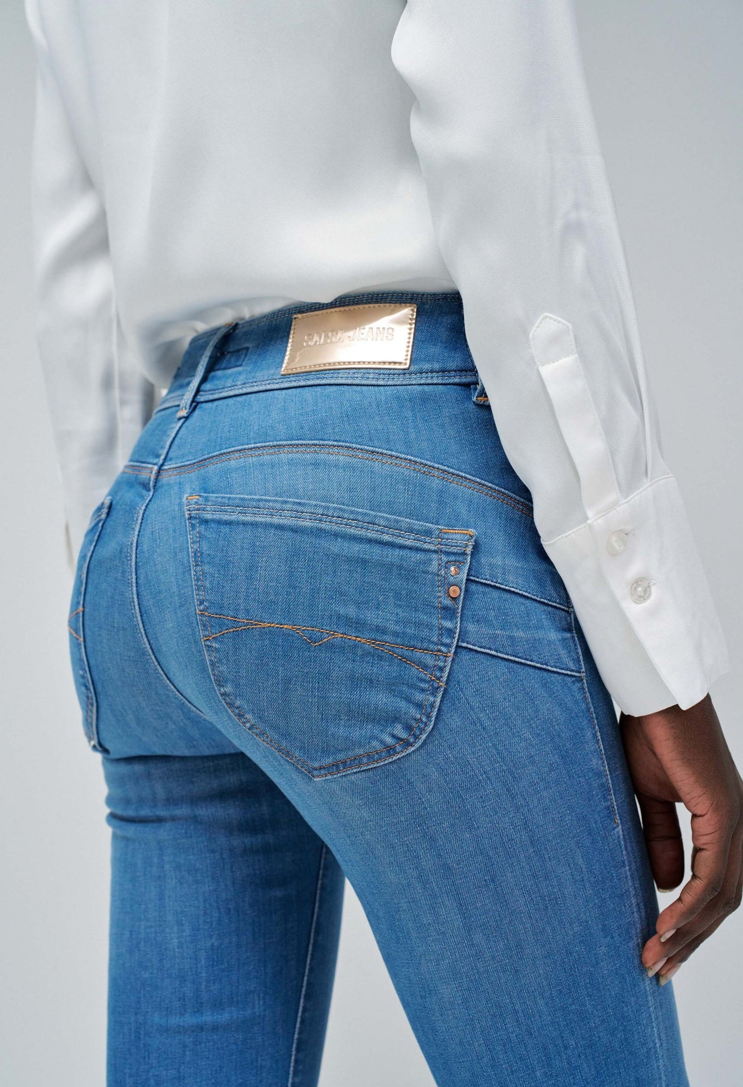 JEANS SECRET PUSH IN STRAIGHT