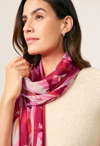 Soft scarf with a floral pattern